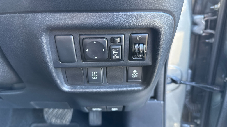 Nissan Juke 1.6 N-Connecta 5dr Xtronic Petrol Hatchback